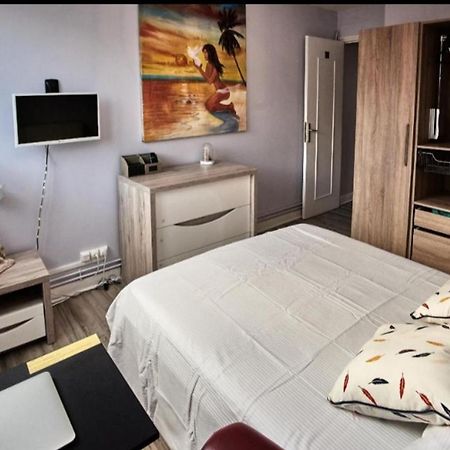 Chambres A Louer Dans Appartement Balcon - Wifi - Parking Gratuit Nevers Exterior foto