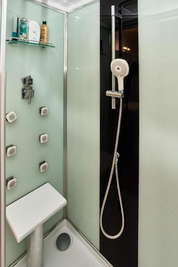 Chambres A Louer Dans Appartement Balcon - Wifi - Parking Gratuit Nevers Exterior foto