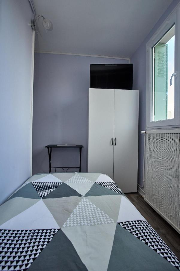 Chambres A Louer Dans Appartement Balcon - Wifi - Parking Gratuit Nevers Exterior foto